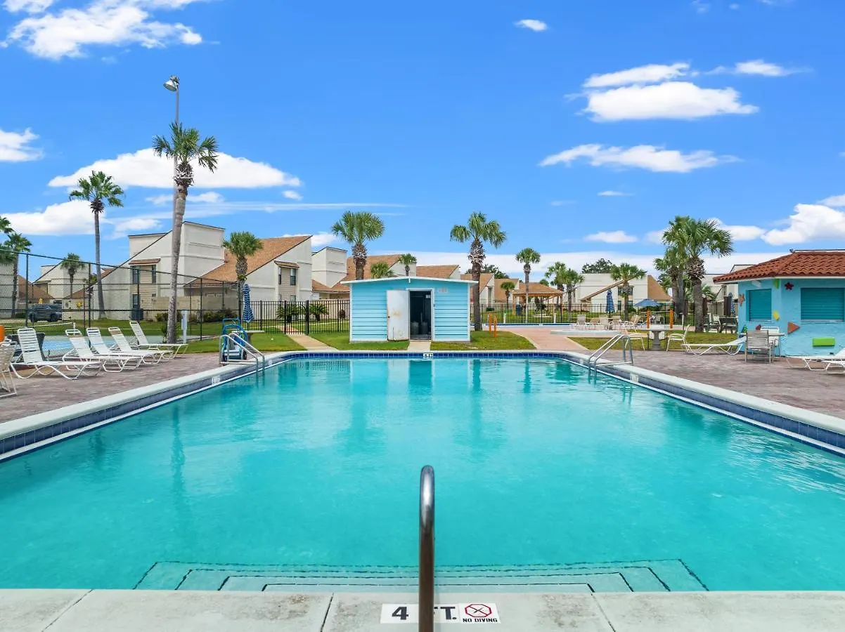 بيت للعطل Seaspray Hideaway Sleeps 8 Pools Beach Access بنما سيتي بيتش
